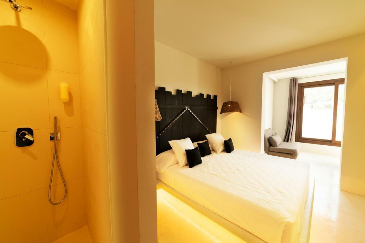 Paiise Hotels Sant Francesc de s'Estany Extérieur photo