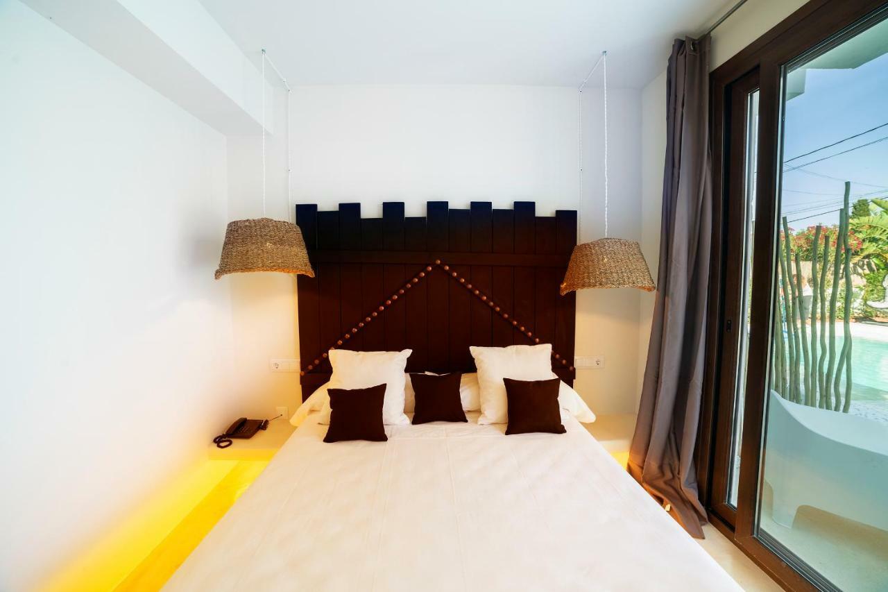 Paiise Hotels Sant Francesc de s'Estany Extérieur photo
